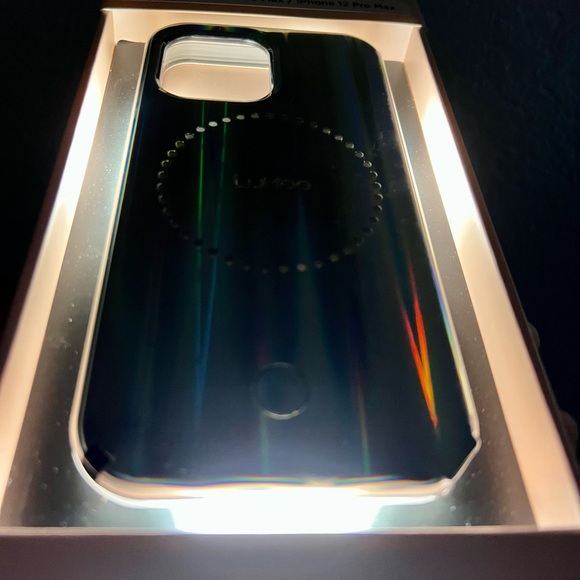 Halo LuMee x Paris Hilton iPhone 13 Pro Max - Picture 8 of 8